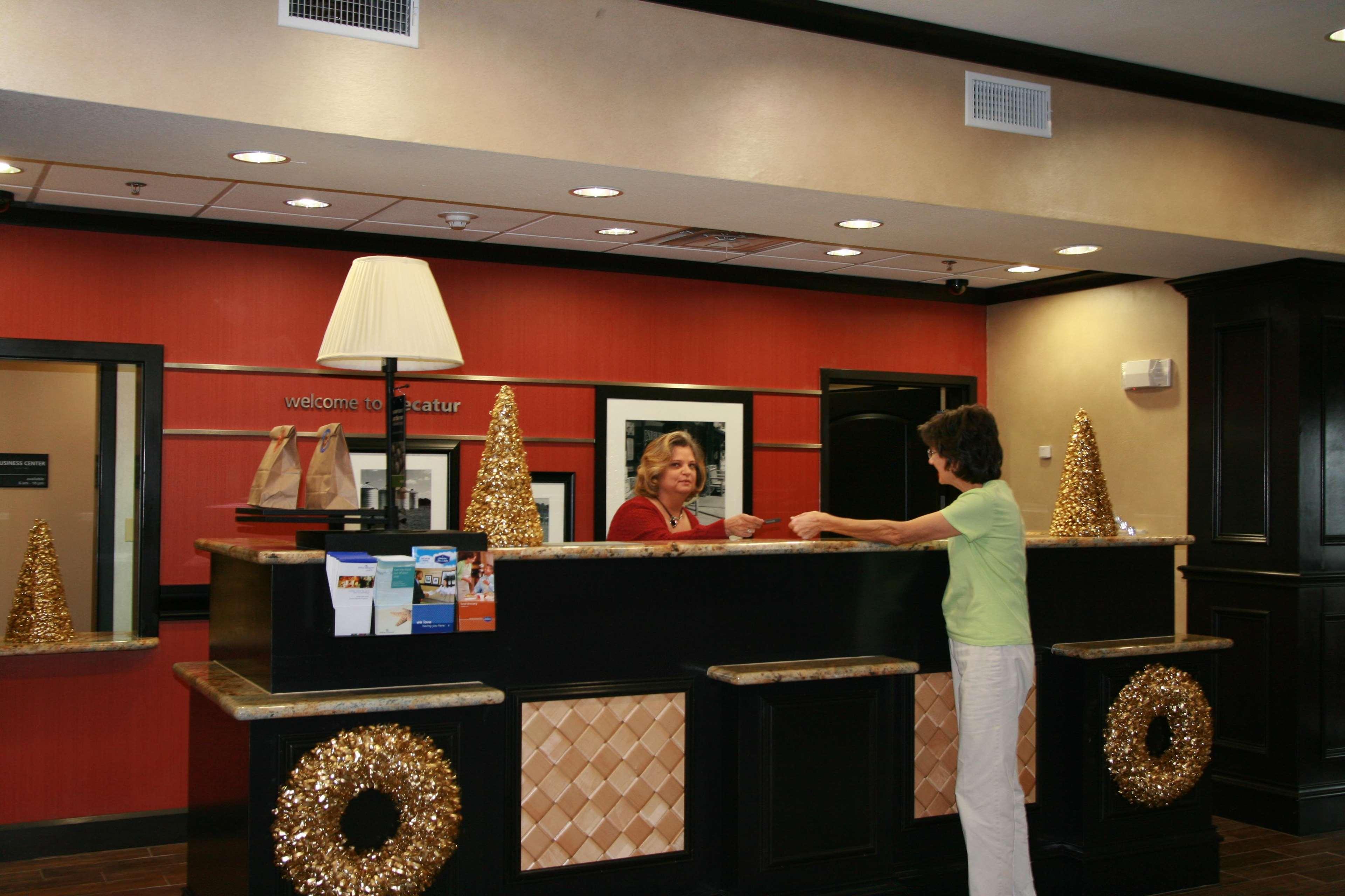 Hampton Inn & Suites Decatur Ngoại thất bức ảnh