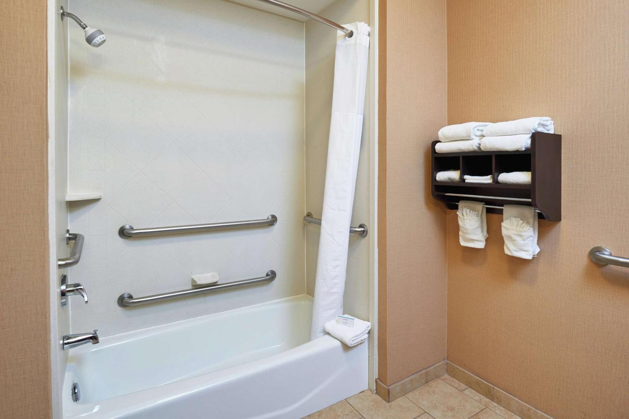 Hampton Inn & Suites Decatur Ngoại thất bức ảnh