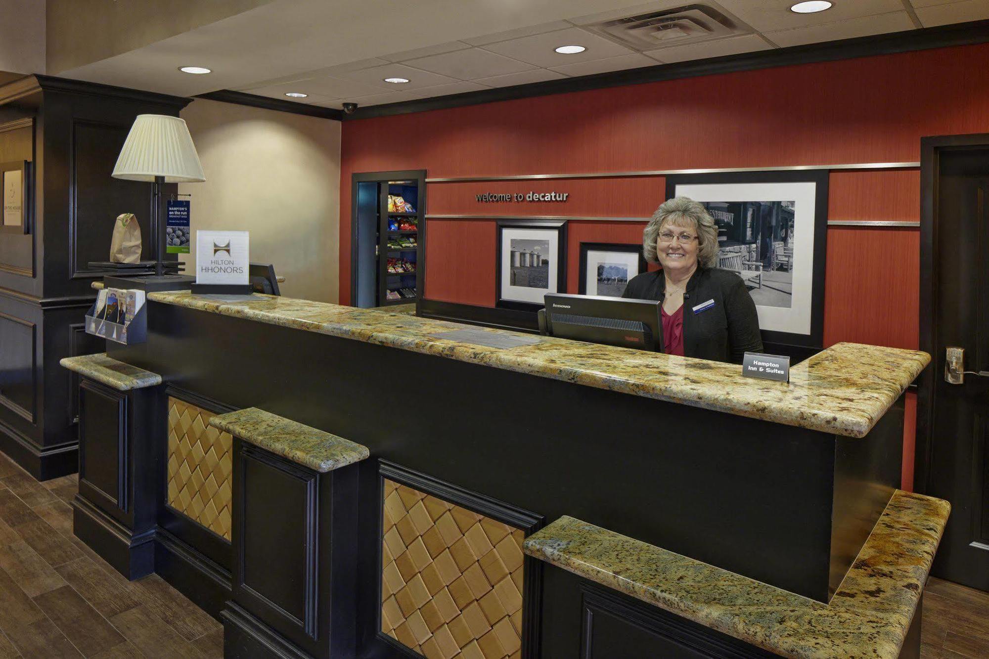 Hampton Inn & Suites Decatur Ngoại thất bức ảnh