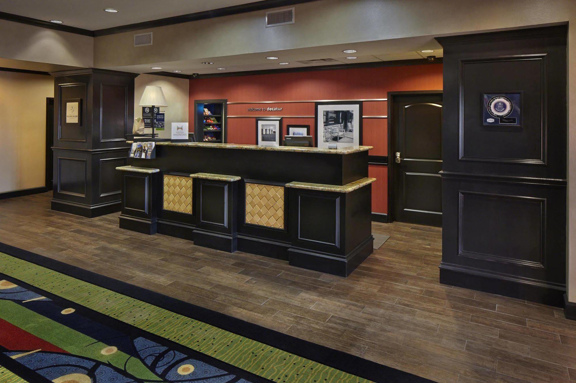 Hampton Inn & Suites Decatur Ngoại thất bức ảnh
